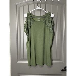 St. John’s Bay Lace Cold Shoulder Short Sleeve Army Green Top Size 1x